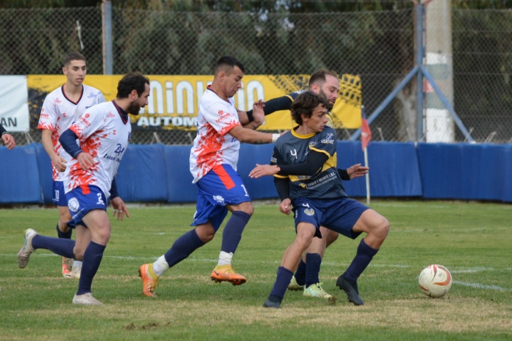 Liga Regional: Triunfo de Unión y empate de Automoto en la previa a un nuevo clásico de Tornquist (186 fotos)