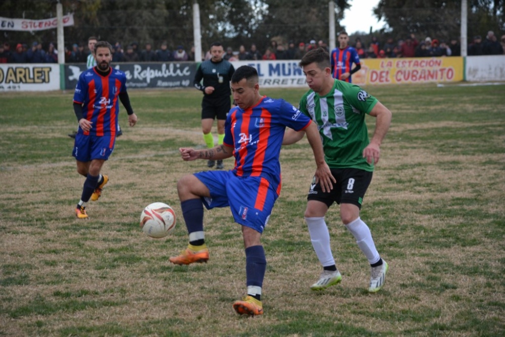 Liga Regional: Automoto lo dio vuelta y se quedo con el clásico ante Unión (117 fotos)