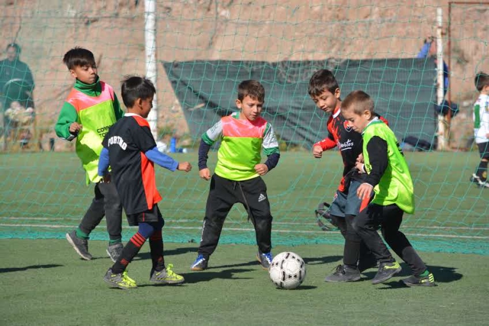 Semillero Verde participo de un encuentro de escuelitas de futbol organizado por Bella Vista de Bahía Blanca