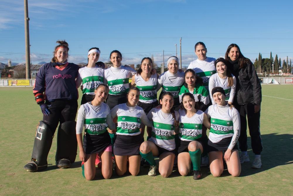 Hockey: Dos victorias de Las Lobas ante Sporting de Punta Alta