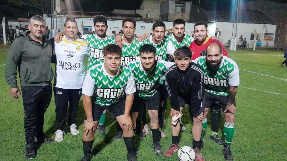 Comenzó este jueves el torneo de Papi Futbol organizado por el Club Porteño de Saldungaray