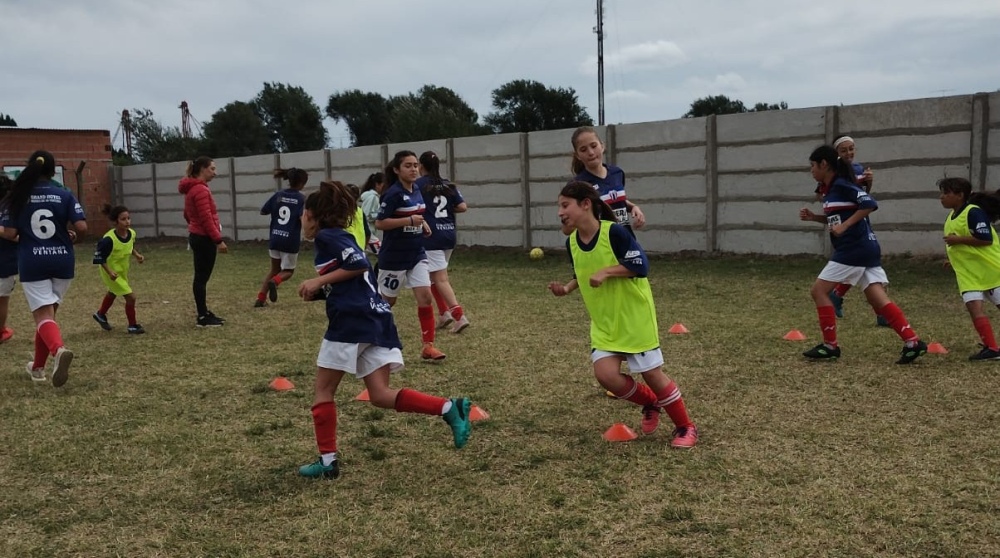 Atlético Ventana comenzó el torneo femenino Sub 15 con goleada ante Divisorio