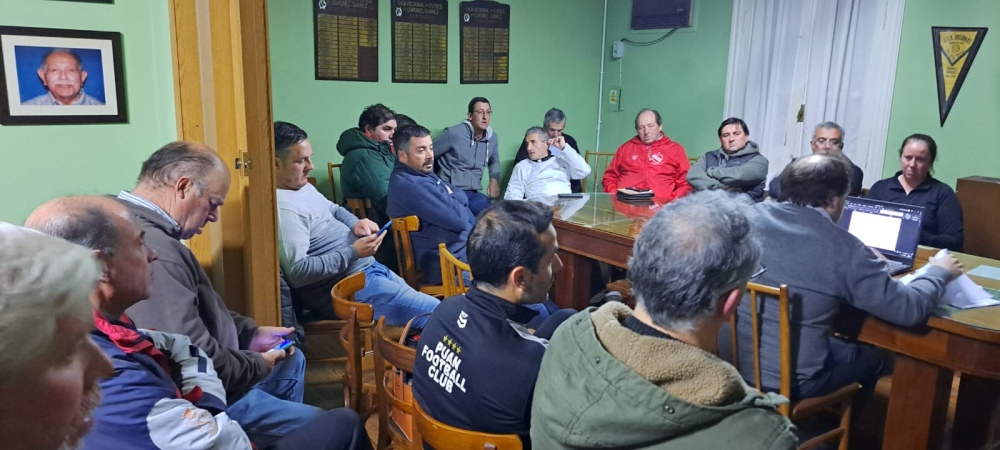 Liga Regional de Fútbol: El Clausura de inferiores se jugará en dos zonas geográficas