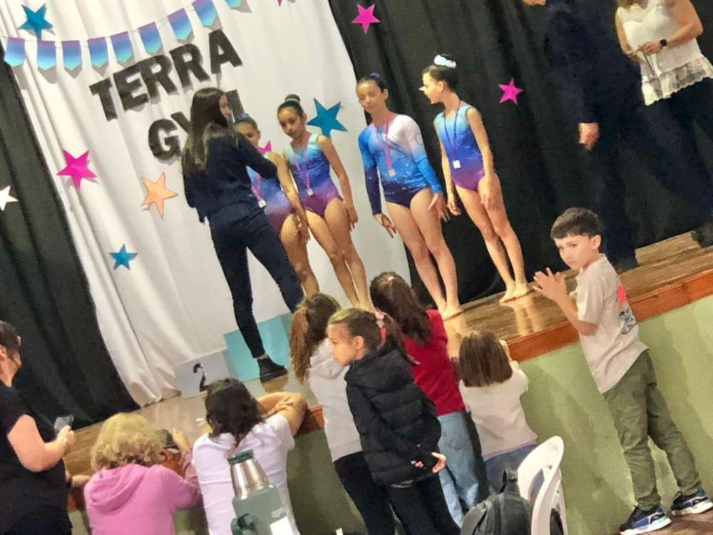 Terra Gym de Sierra de la Ventana compitió en el 14° Torneo de Gimnasia Artística Nivel E