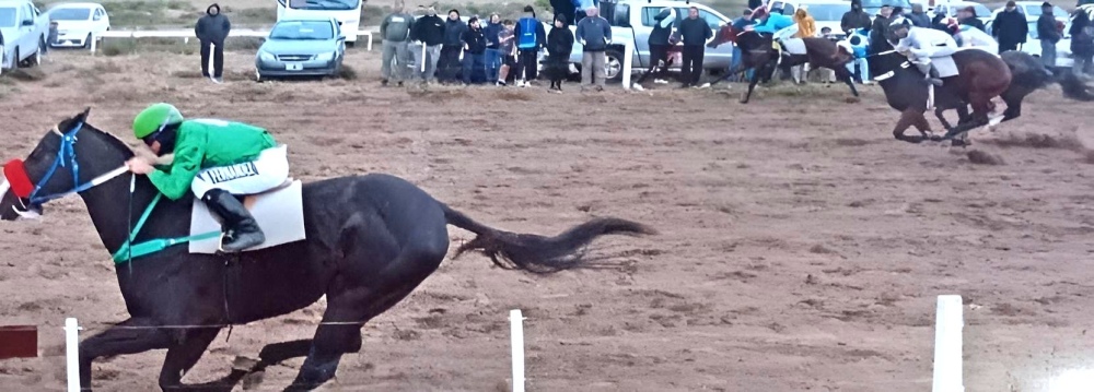 ”Que Chamullo” logró un triunfo para el turf de Tornquist en Villalonga