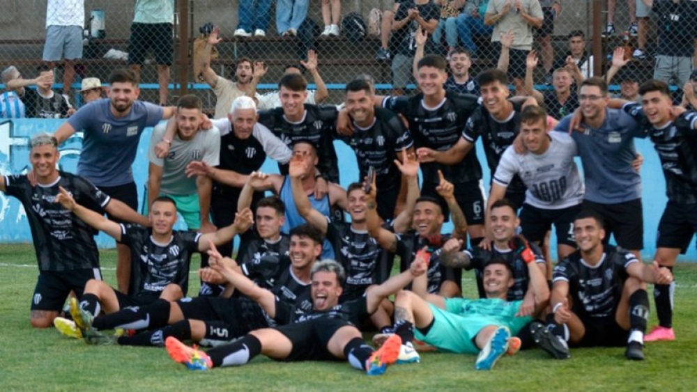 El equipo de ”Manu” Abregu se instaló en la final de los playoffs del torneo Clausura de la Liga del Sur