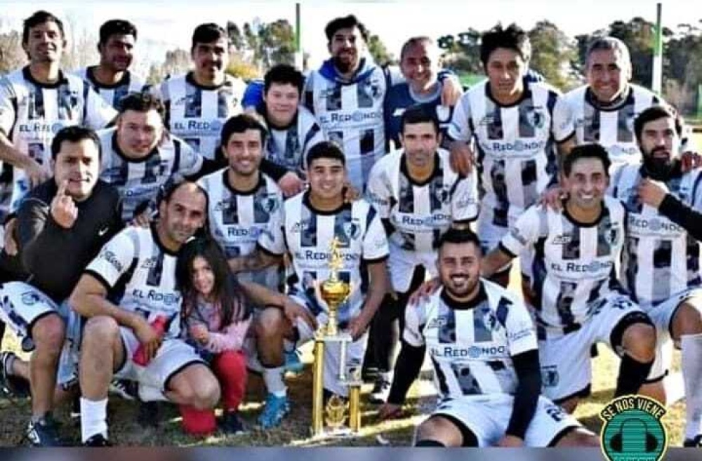 Villa Arcadia volvió a ganar y lidera el torneo Oficial de veteranos de la Liga Intersindical de Bahía Blanca