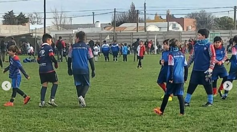 La escuelita de futbol del Club A. Ventana tuvo actividad en Coronel Pringles