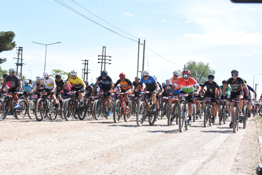 Tornquist conto con cinco representantes en la 14º Vuelta al Cerro Curamalal