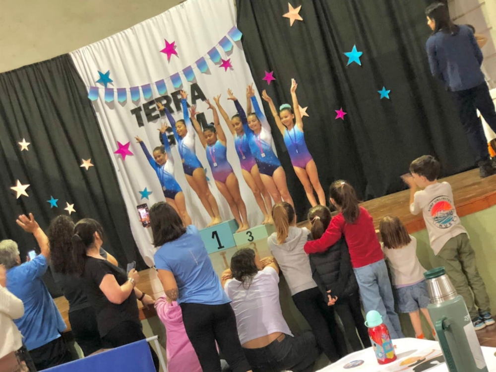 Terra Gym de Sierra de la Ventana compitió en el 14° Torneo de Gimnasia Artística Nivel E