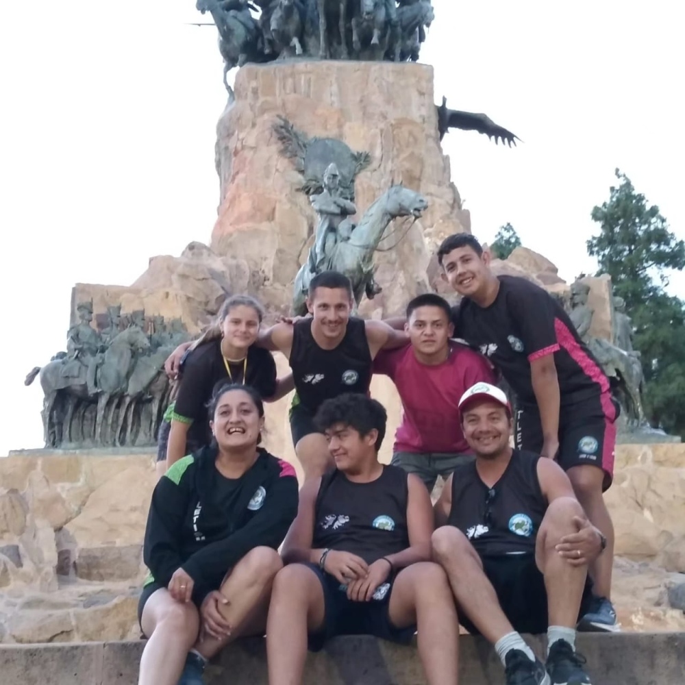 Destacado desempeño de la Escuela Municipal de Atletismo en Mendoza