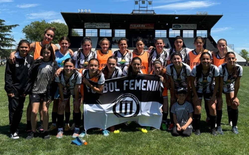 LRF/Primera femenino: Clasificaron San Martín (ST), Blanco y Negro y Empleados de Comercio