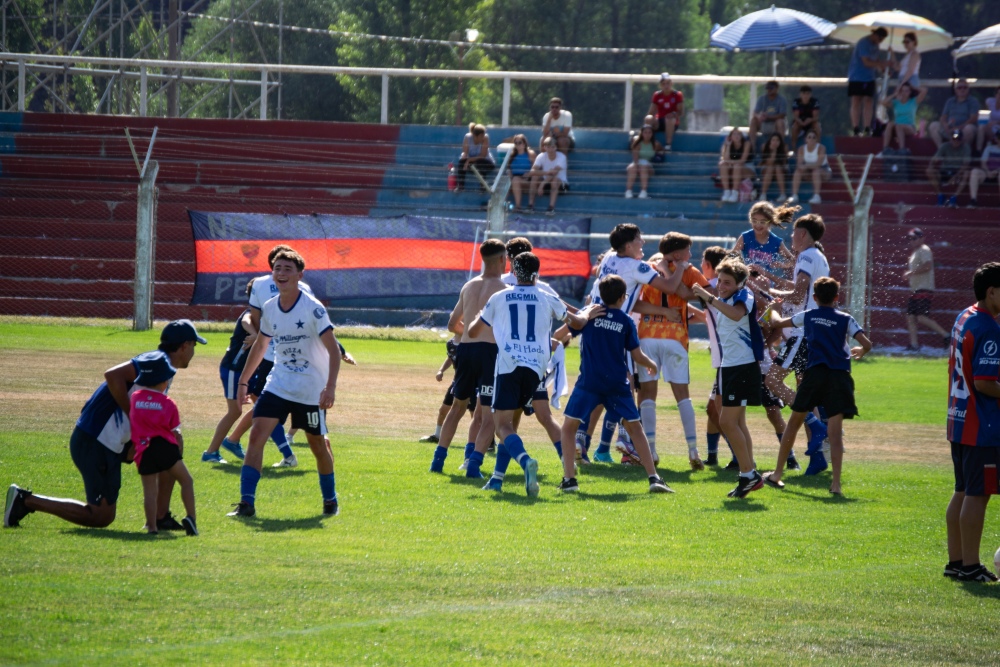 La quinta división de Automoto se quedó con el subcampeonato del torneo Final (95 fotos)