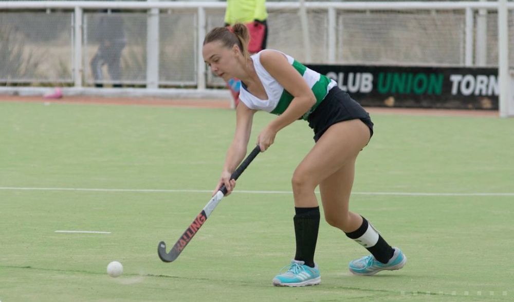 Hockey: Las Lobas visitaron a Sporting de Punta Alta