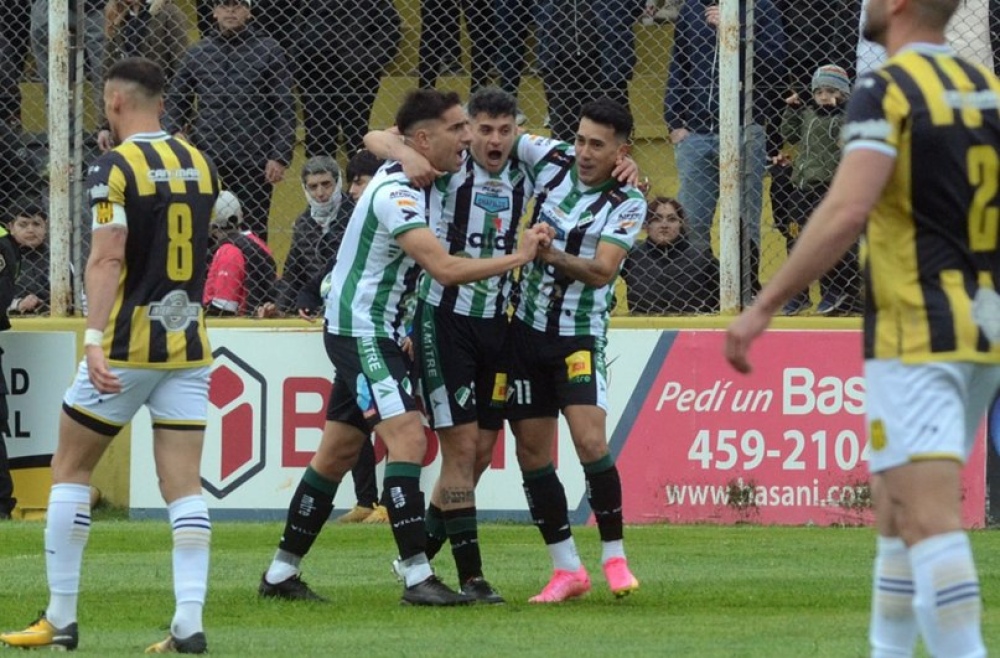 Federal A: Olimpo, con Luis Alfredo Vila como titular, no pudo en el clásico ante Villa Mitre