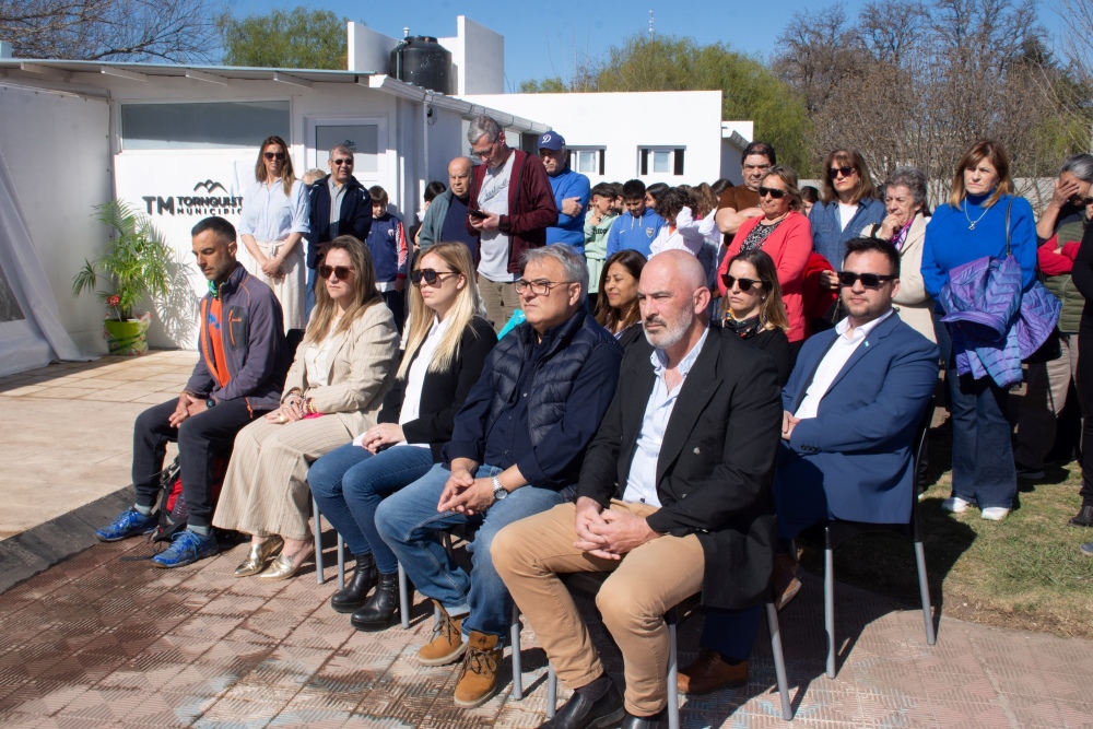 Sergio Bordoni concretó la reinauguración del Natatorio Climatizado de Sierra de la Ventana