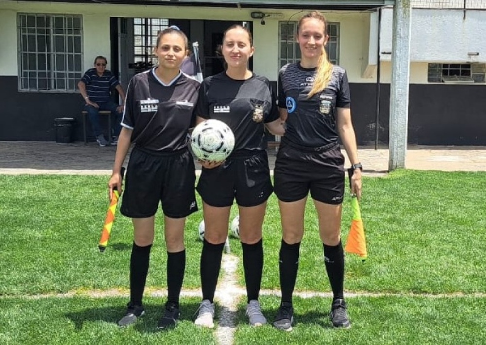 LRF/Sub 15 femenino: San Martín de Carhué obtuvo el Clausura y definirá el título con Blanco y Negro