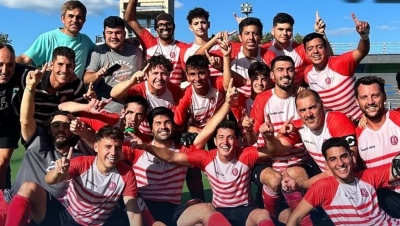 Hockey: Universitario, con Ezequiel Muñoz, campeón en Mar del Plata y ascenso a la elite nacional