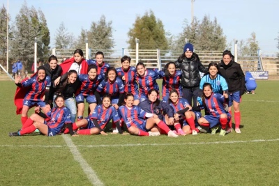 Liga Regional: El femenino de Automoto se metió en semifinales