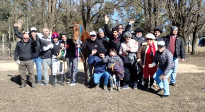 Turf en Olavarría: "Perfect Moment" fue el ganador de la sexta carrera sobre 600 metros