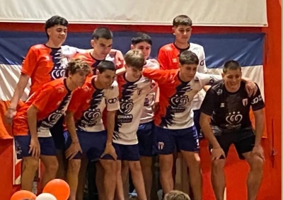 Atlético Ventana presentó las camisetas de fútbol y newcom en su sede social de Valle Hermoso