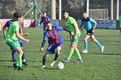 Liga Regional: La edición Nº 62 del clásico de Tornquist termino en empate (102 fotos)