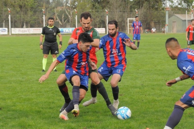 Liga Regional: Igualdad de Automoto en su debut en el torneo Apertura (39 fotos)