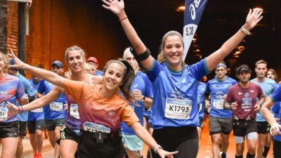 La tornquistense Cristal Oteiza compitió en el XXIII Medio Maratón ASICS Ciudad de Rosario