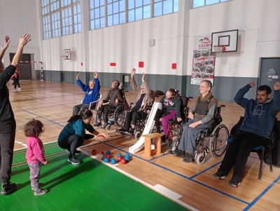 Hubo un encuentro recreativo de boccia - newcom en el gimnasio municipal Eva Perón (19 fotos)