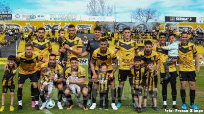 Federal A: Olimpo, con Luis Alfredo Vila, ganó en Formosa y clasificó a cuartos