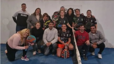 Paola Albanese - Marianela Marzialetti fueron las ganadoras de un torneo de séptima categoría en Los Sauces Padel