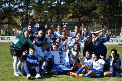 Fútbol femenino de la LRF: Racing festejó en el clásico carhuense