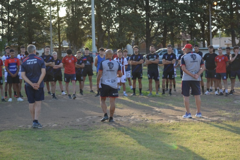 Con Sergio Martínez, continuando como entrenador, Automoto inicio la pretemporada con los planteles superiores (39 fotos)